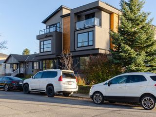 Photo 1: 1 411 25 Avenue NE in Calgary: Winston Heights/Mountview Row/Townhouse for sale : MLS®# A1215134