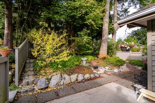 Photo 35: 2 15020 27A Avenue in Surrey: Sunnyside Park Surrey Townhouse for sale in "St. Martin's Lane" (South Surrey White Rock)  : MLS®# R2733625
