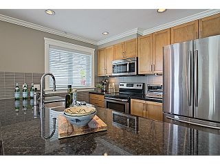 Photo 4: # 1 263 E 5TH ST in North Vancouver: Lower Lonsdale Condo for sale : MLS®# V1063605