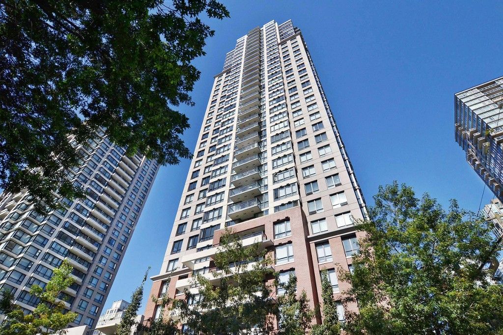 Main Photo:  in Vancouver: Yaletown Condo for rent (Vancouver West)  : MLS®# AR014