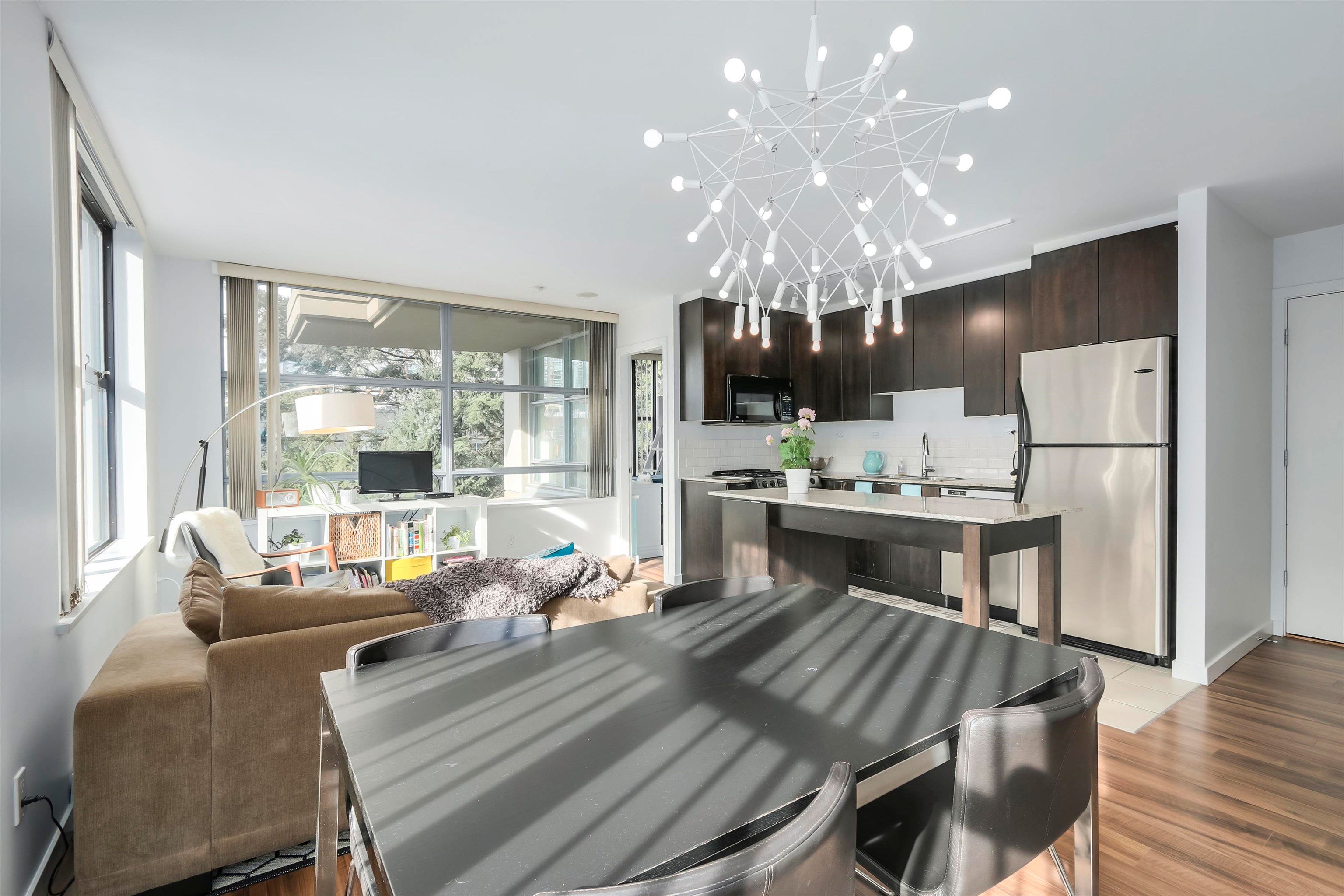 Main Photo: 307 989 BEATTY Street in Vancouver: Yaletown Condo for sale (Vancouver West)  : MLS®# R2621485