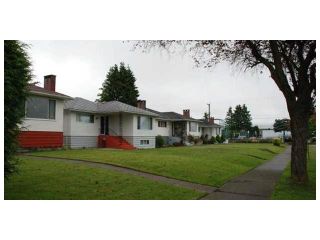 Photo 4: 2449 E 53RD Avenue in Vancouver: Killarney VE House for sale (Vancouver East)  : MLS®# V1047067