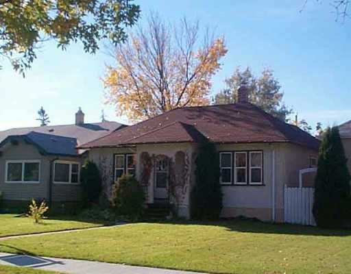 Main Photo: 216 NEIL Avenue in WINNIPEG: East Kildonan Single Family Detached for sale (North East Winnipeg)  : MLS®# 2414560