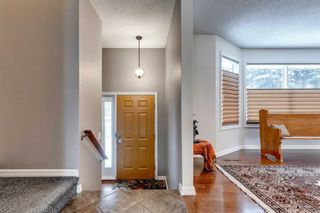 Photo 3: 4712 Charleswood Drive NW in Calgary: Charleswood Detached for sale : MLS®# A2106324