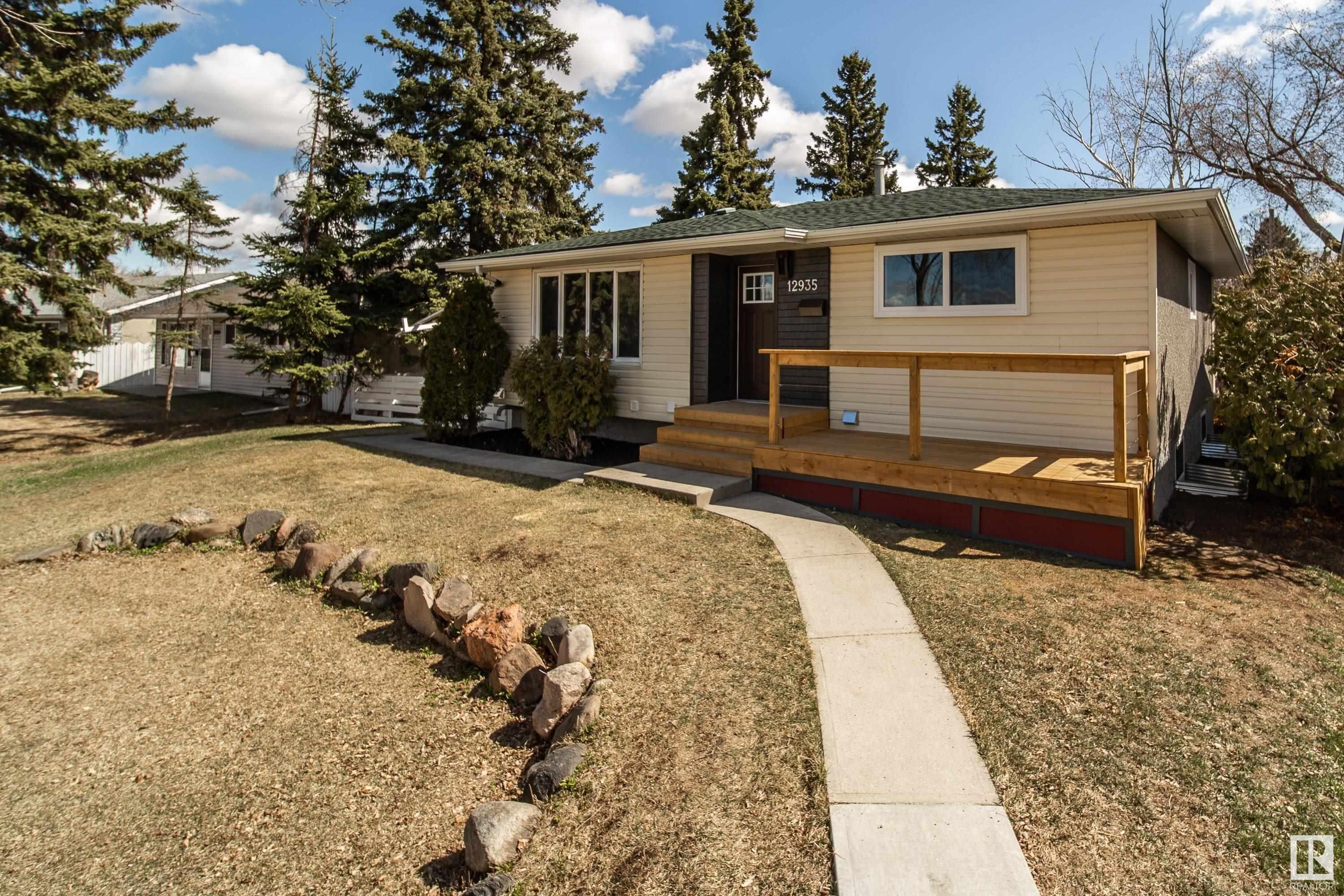 Main Photo: 12935 105 Street in Edmonton: Zone 01 House for sale : MLS®# E4290739