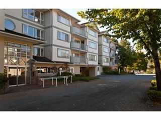 Photo 1: 304 8120 BENNETT Road in Richmond: Brighouse South Condo for sale in "CANAAN COURT" : MLS®# V843170