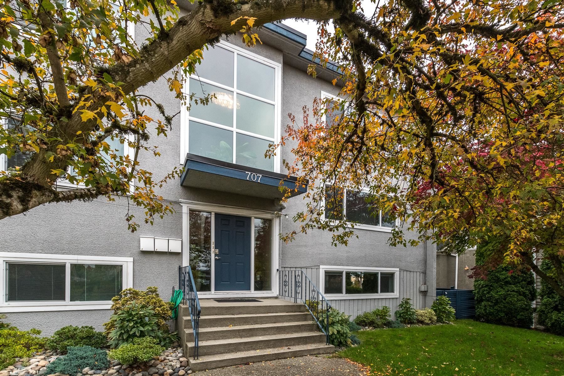 Photo 4: Photos: 707 THIRTEENTH Street in New Westminster: West End NW Triplex for sale : MLS®# R2637008