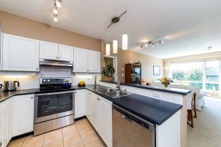 Photo 4: 213 3629 DEERCREST Drive in North Vancouver: Roche Point Condo for sale in "DEERFIELD BY THE SEA" : MLS®# R2596801