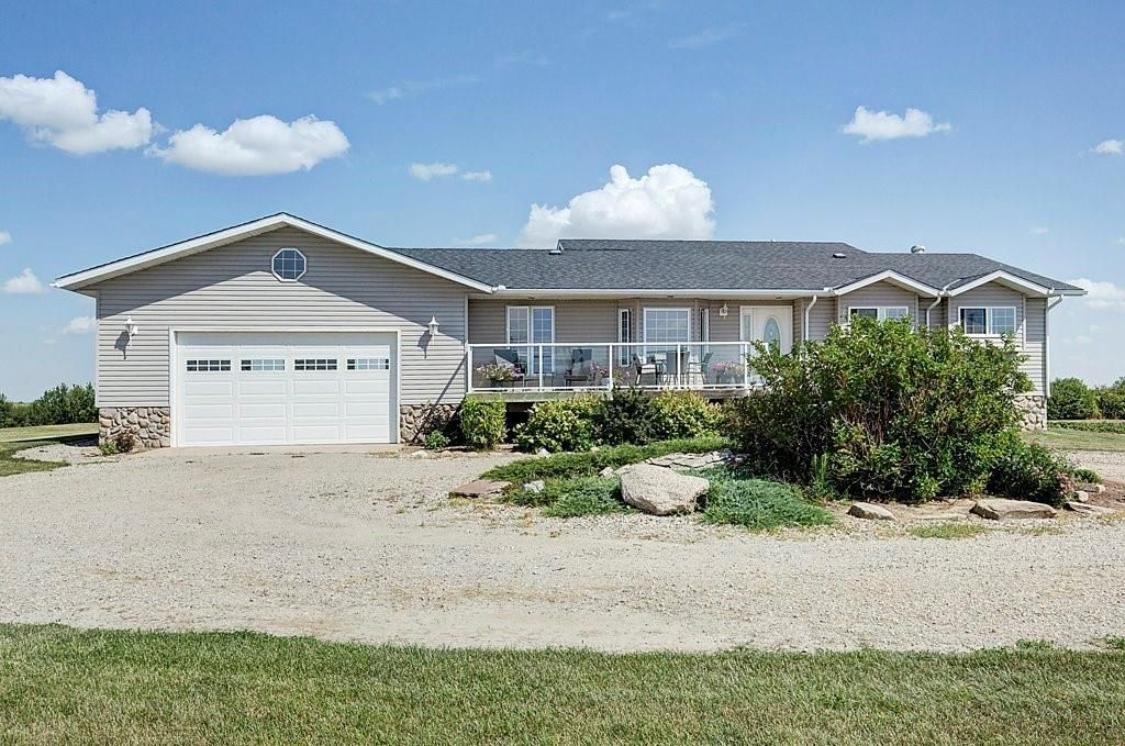 Main Photo: 251073 Township Road 232 Township: Rural Wheatland County Detached for sale : MLS®# A1212163