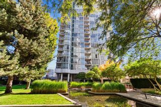 Photo 19: 1801 1077 MARINASIDE Crescent in Vancouver: Yaletown Condo for sale (Vancouver West)  : MLS®# R2858301