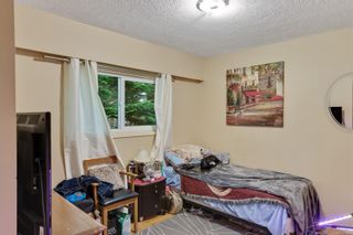 Photo 16: 935 Garthland Rd in Esquimalt: Es Kinsmen Park House for sale : MLS®# 889501