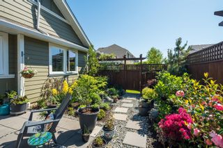 Photo 4: 104 10500 McDonald Park Rd in North Saanich: NS McDonald Park Row/Townhouse for sale : MLS®# 932703