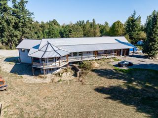 Photo 1: 857 BRADNER Road in Abbotsford: Aberdeen House for sale : MLS®# R2816502