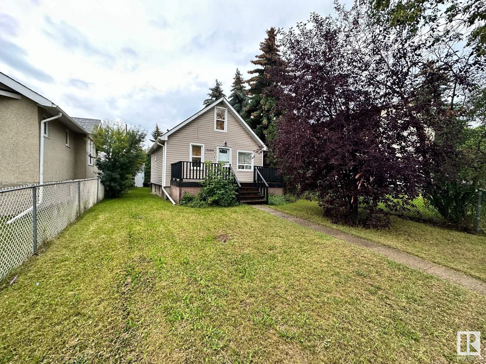 Main Photo: 12684 72 Street in Edmonton: Zone 02 House for sale : MLS®# E4353298