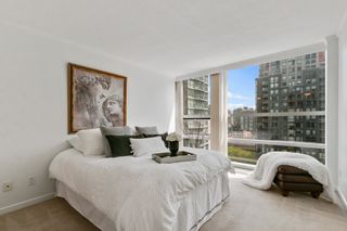 Photo 8: 910 1050 BURRARD Street in Vancouver: Downtown VW Condo for sale in "Wall Centre" (Vancouver West)  : MLS®# R2798957
