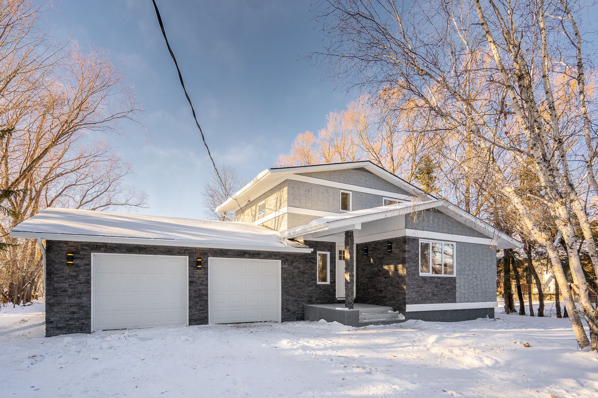 Main Photo: Charleswood Two Storey: House for sale (Winnipeg) 