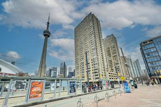 Photo 1: 203 270 Queens Quay W in Toronto: Waterfront Communities C1 Condo for sale (Toronto C01)  : MLS®# C8144928