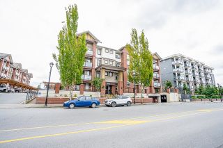 Photo 25: 117 5650 201A Street in Langley: Langley City Condo for sale in "Paddington Station" : MLS®# R2702896