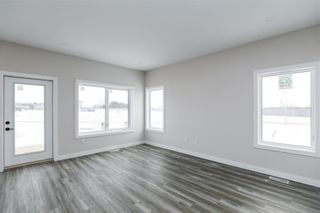Photo 8: B 12 Alliance Place in La Broquerie: House for sale : MLS®# 202312069