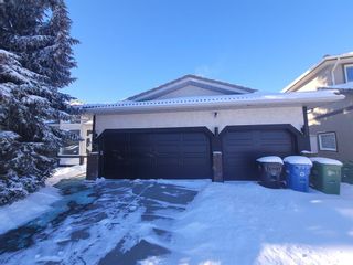 Photo 1: 725 Edgebank Place NW in Calgary: Edgemont Detached for sale : MLS®# A2011308