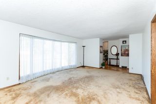Photo 4: 231 Arthur Wright Crescent in Winnipeg: House for sale : MLS®# 202325643