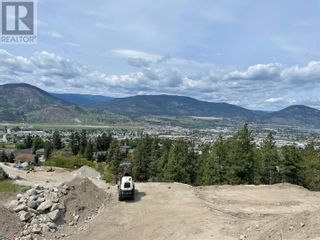 Photo 4: 2815 Hawthorn Drive in Penticton: Vacant Land for sale : MLS®# 10311673