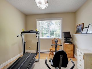 Photo 17: 70 Norquay Rd in View Royal: VR Six Mile House for sale : MLS®# 941381
