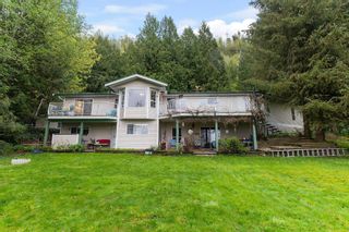 Photo 1: 39150 OLD YALE Road in Abbotsford: Sumas Prairie House for sale : MLS®# R2769150