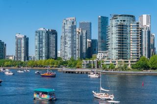 Photo 8: 319 525 WHEELHOUSE Square in Vancouver: False Creek Condo for sale in "HENLEY COURT" (Vancouver West)  : MLS®# R2778605