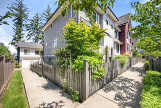 Photo 3: 152 2853 HELC Place in Surrey: Grandview Surrey Townhouse for sale in "Hyde Park" (South Surrey White Rock)  : MLS®# R2800235