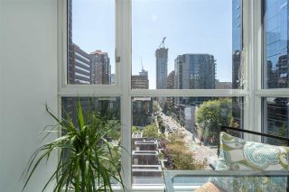 Photo 11: 1106 1068 HORNBY Street in Vancouver: Downtown VW Condo for sale in "The Canadian at Wall Centre" (Vancouver West)  : MLS®# R2485432