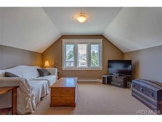 Photo 14: 3996 South Valley Dr in VICTORIA: SW Strawberry Vale House for sale (Saanich West)  : MLS®# 703006