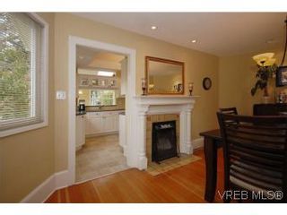 Photo 6: 1044 Redfern St in VICTORIA: Vi Fairfield East House for sale (Victoria)  : MLS®# 518219