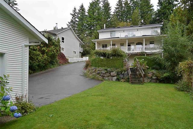 Main Photo: 559 GOODWIN Road in Gibsons: Gibsons & Area House for sale (Sunshine Coast)  : MLS®# R2204883
