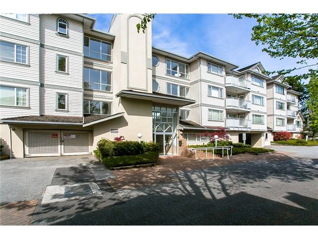 Main Photo: 307 8120 BENNETT Road in Richmond: Brighouse South Condo for sale in "CANAAN COURT" : MLS®# V1061747