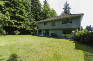 Photo 2: 3258 STRATHAVEN Lane in North Vancouver: Windsor Park NV House for sale : MLS®# R2087577