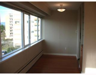 Photo 3: 403 6026 TISDALL Street in Vancouver: Oakridge VW Condo for sale in "OAKRIDGE TOWERS" (Vancouver West)  : MLS®# V752574