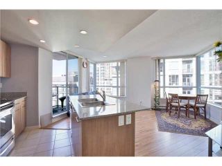 Photo 6: 1504 1212 HOWE Street in Vancouver: Downtown VW Condo for sale in "1212 HOWE" (Vancouver West)  : MLS®# V1109901