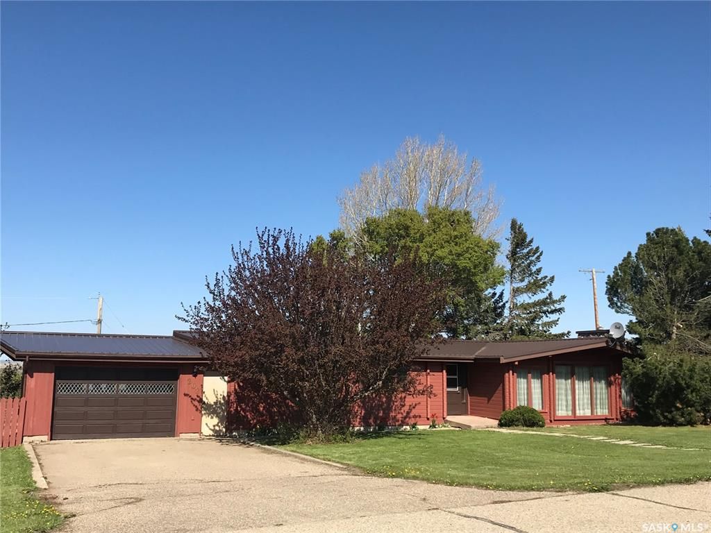 Main Photo: 202 2nd Street West in Beechy: Residential for sale : MLS®# SK914994