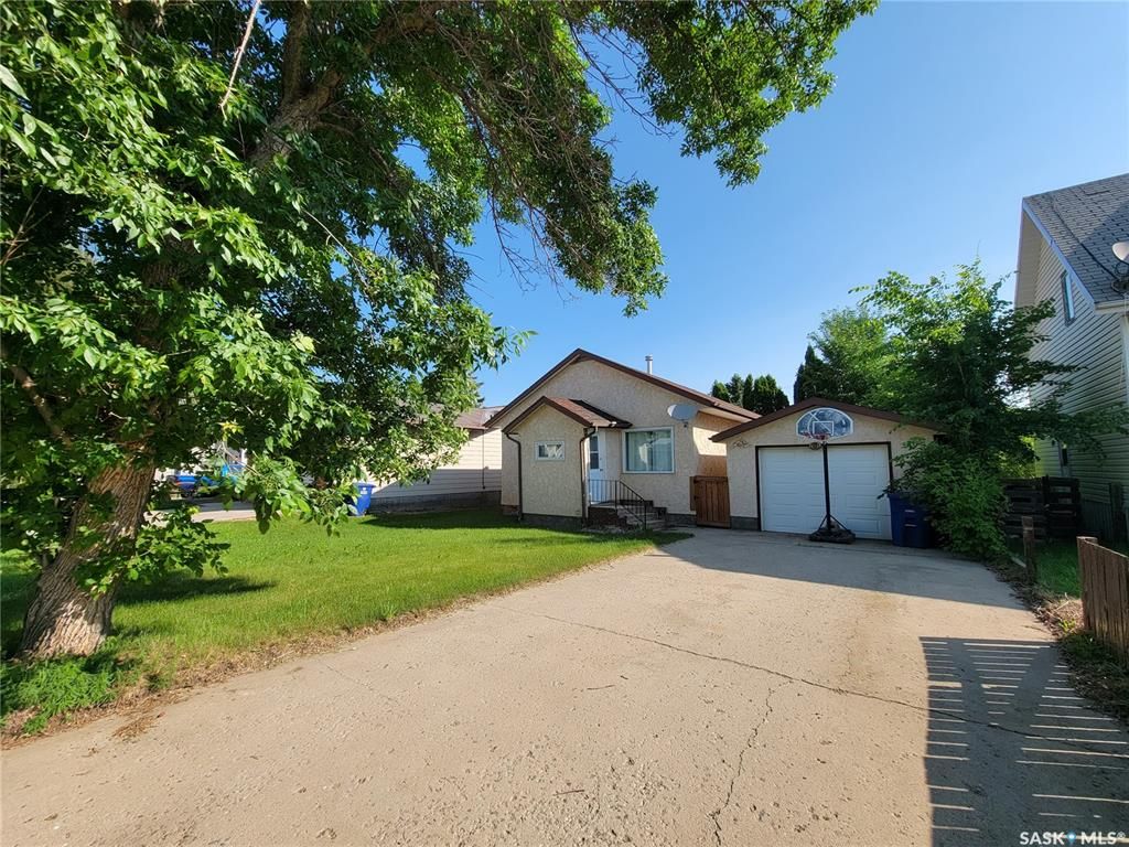 Main Photo: 409 3rd Avenue West in Unity: Residential for sale : MLS®# SK933568