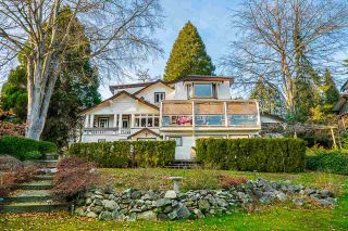 Photo 1: 415 E ST. JAMES Road in North Vancouver: Upper Lonsdale House for sale : MLS®# R2472950