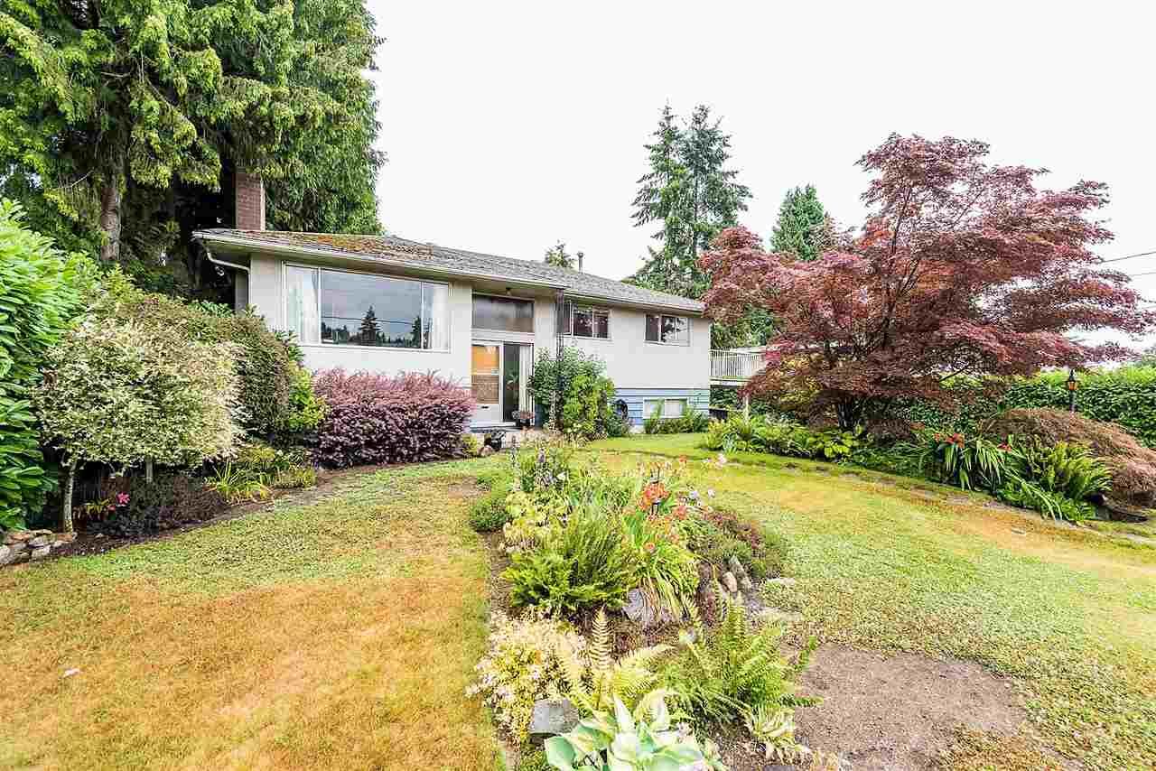Main Photo: 429 MONTGOMERY Street in Coquitlam: Central Coquitlam House for sale : MLS®# R2313436
