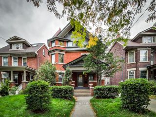 Main Photo: 2nd Flr 34 Hewitt Avenue in Toronto: High Park-Swansea House (Apartment) for lease (Toronto W01)  : MLS®# W7023312