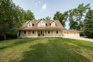 Photo 1: 51 Pelechaty Drive in Portage La Prairie: House for sale : MLS®# 202400726