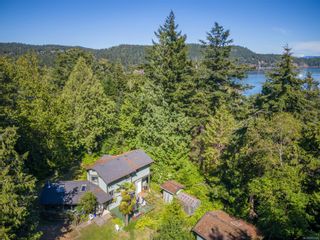 Photo 4: 7901 Trincoma Pl in Pender Island: GI Pender Island House for sale (Gulf Islands)  : MLS®# 908230