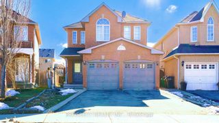 Photo 1: 7430 Village Walk in Mississauga: Meadowvale Village House (2-Storey) for sale : MLS®# W8157946