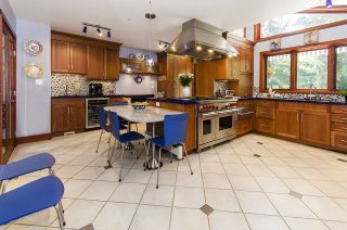 Photo 10: 560 NEWCROFT PLACE in West Vancouver: Cedardale House for sale : MLS®# R2506754