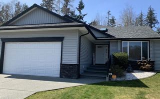 Photo 1: 141 Cowling Place in Nanaimo: House for rent