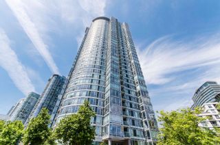 Photo 5: 3207 1033 MARINASIDE Crescent in Vancouver: Yaletown Condo for sale (Vancouver West)  : MLS®# R2894715