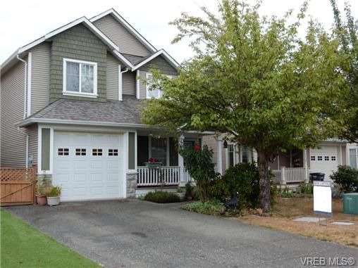 Main Photo: 4054 Willowbrook Pl in VICTORIA: SW Glanford House for sale (Saanich West)  : MLS®# 741421